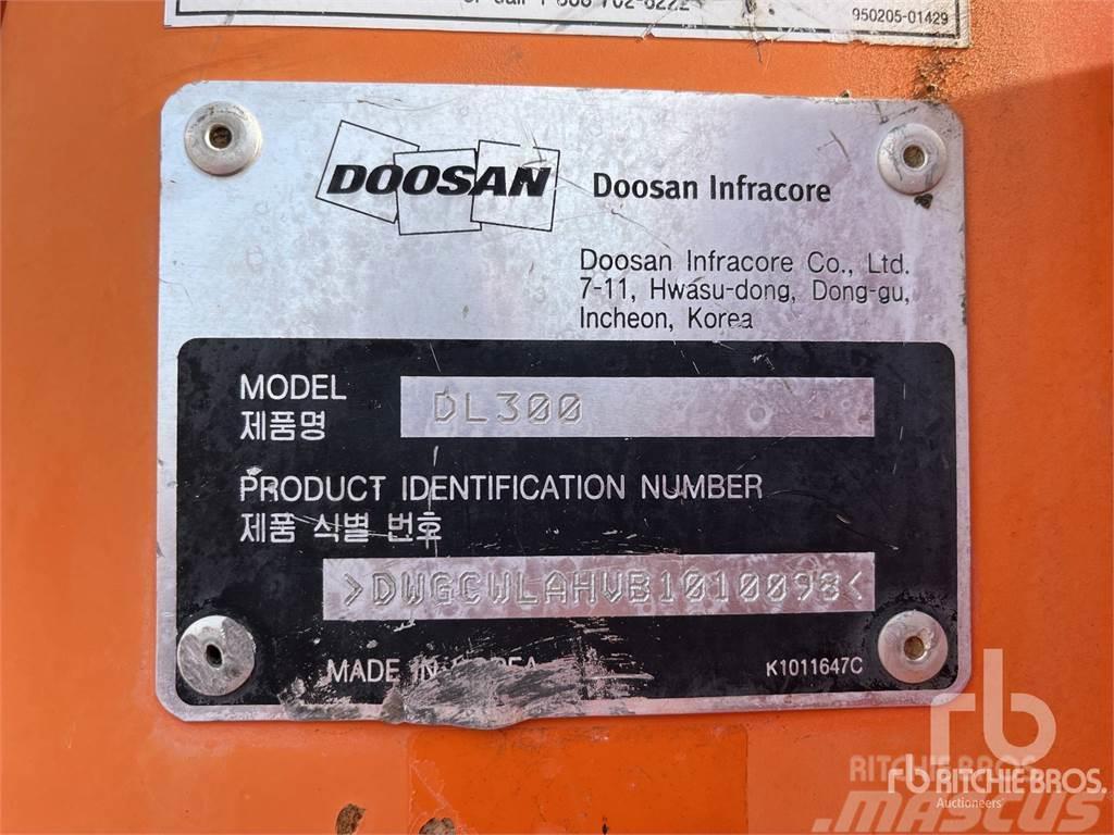 Doosan DL300 Фронтальні навантажувачі