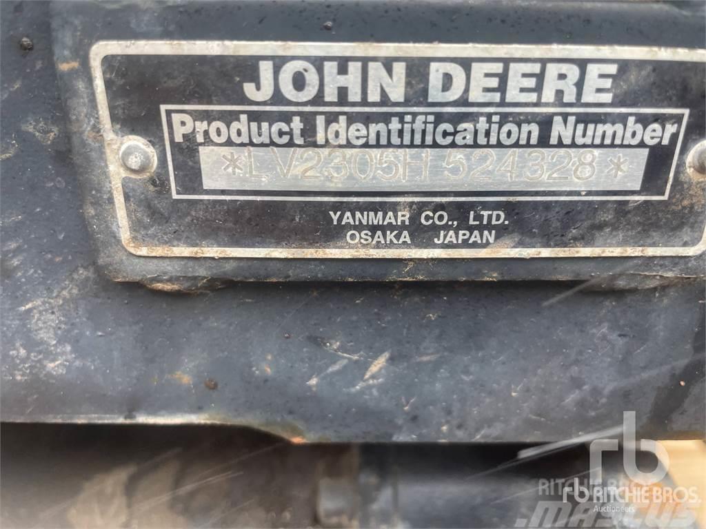 John Deere 2305 Трактори