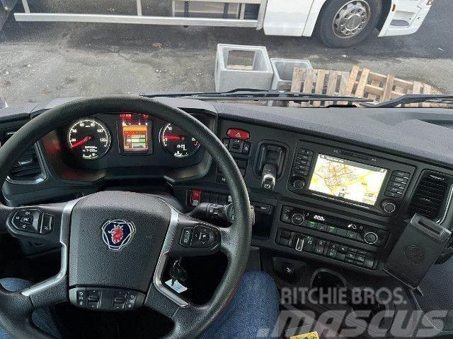 Scania P 450 B6x4HA Шасі з кабіною