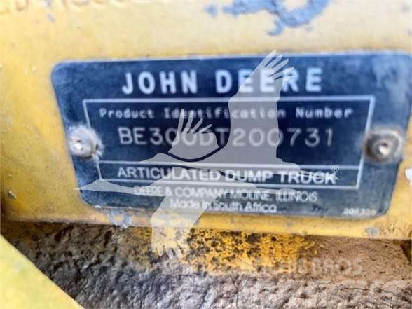 John Deere 300D Зчленовані самоскиди