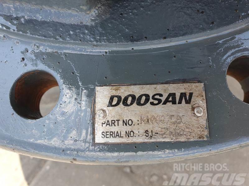 Doosan DX 480 K1000758C Шасі