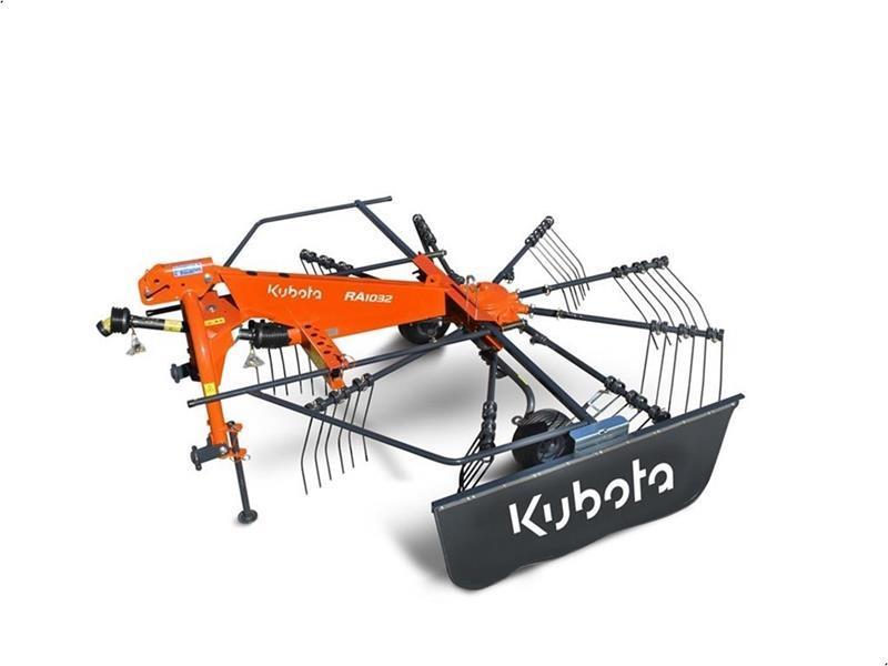 Kubota RA1032 Compactline med Tandemaksel Граблі і сінозворушувачі