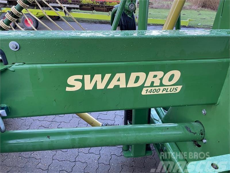 Krone Swadro 1400 plus Граблі і сінозворушувачі