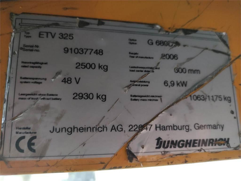 Jungheinrich ETV325 Річ-трак із високим підйомом